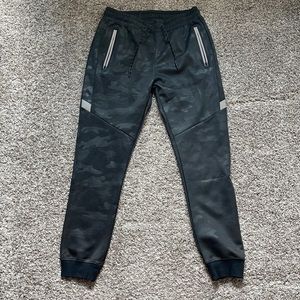 ENCRYPTED NYC Chicago Interlock Jogger Black Camo